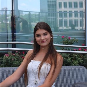 Meet your Posher, Tayler